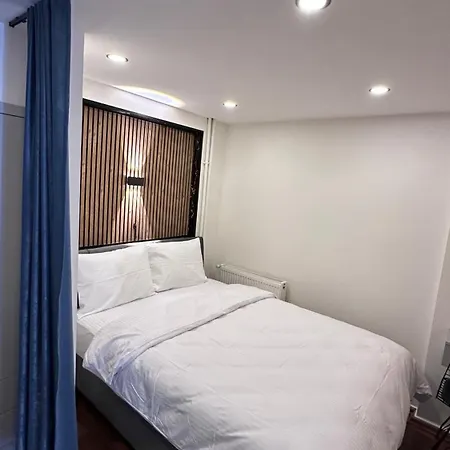 Golden Wood Suites Istanbul Exterior photo