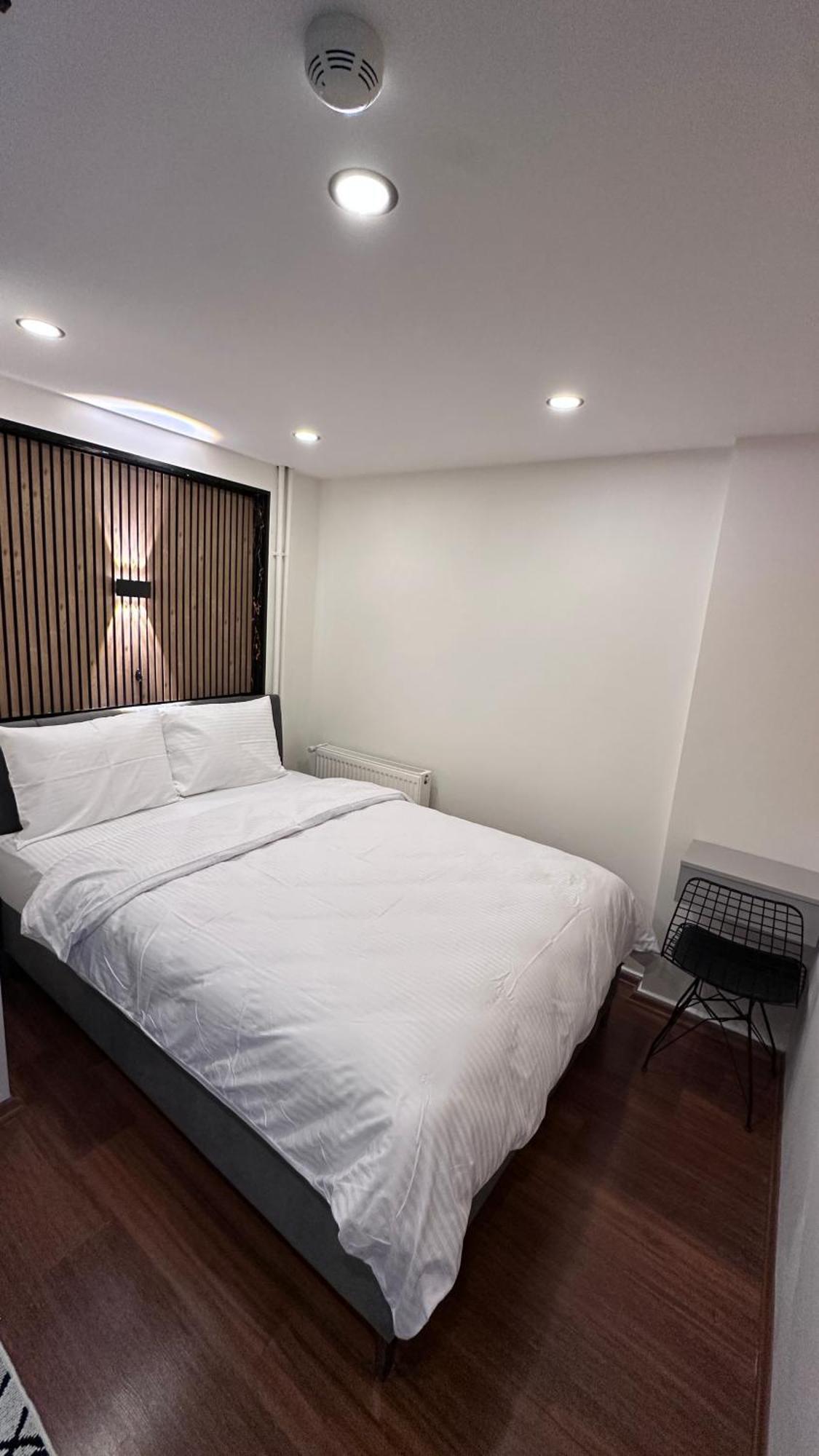 Apartament Golden Wood
